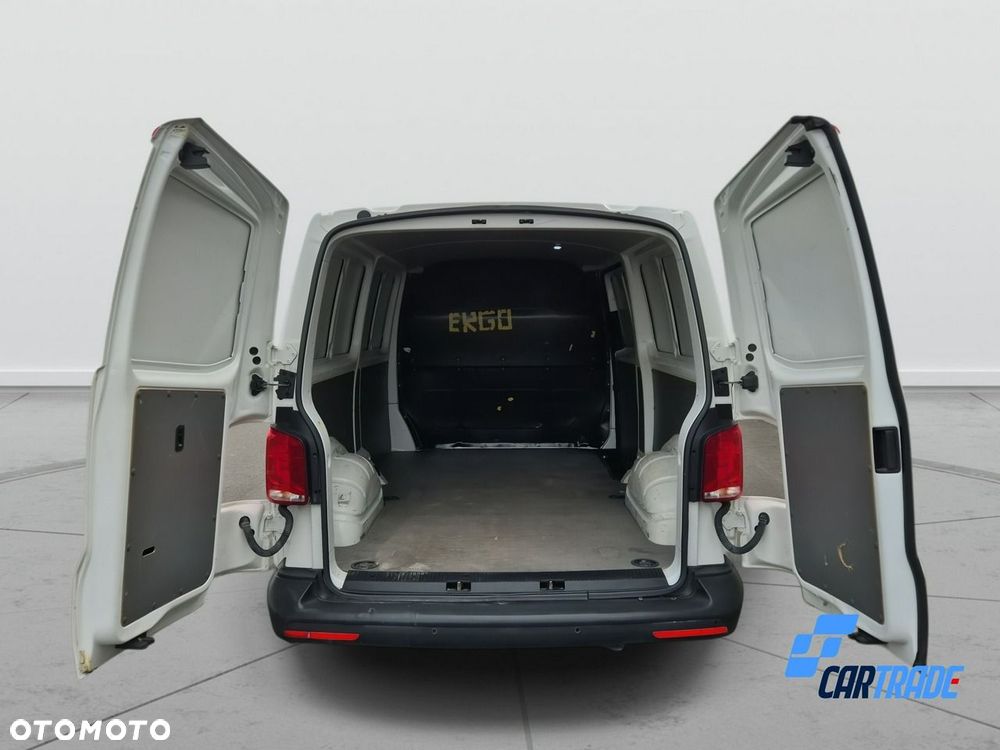Volkswagen Transporter - 4