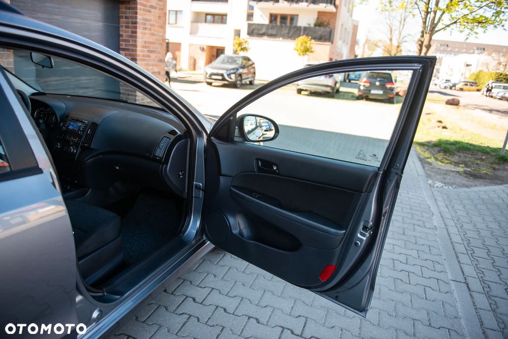 Hyundai i30 1.4 Blue Comfort - 29