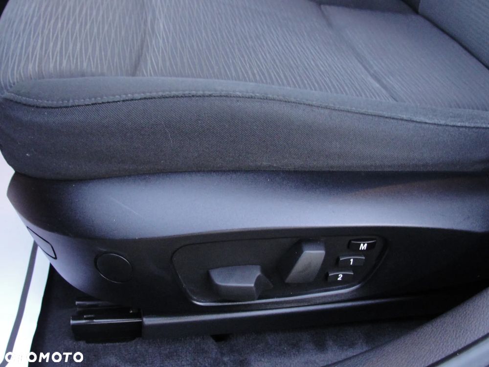 BMW X1 xDrive20d xLine - 21