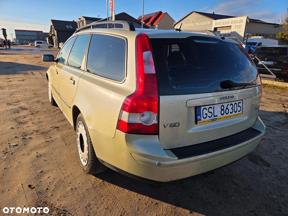Volvo V50 2.0D Momentum - 8