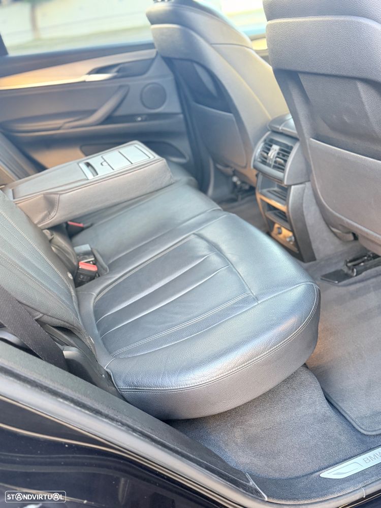 BMW X5 25 d sDrive Comfort 7L - 12
