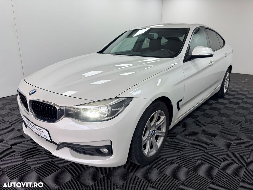 BMW Seria 3 318d Aut. Luxury Line - 2