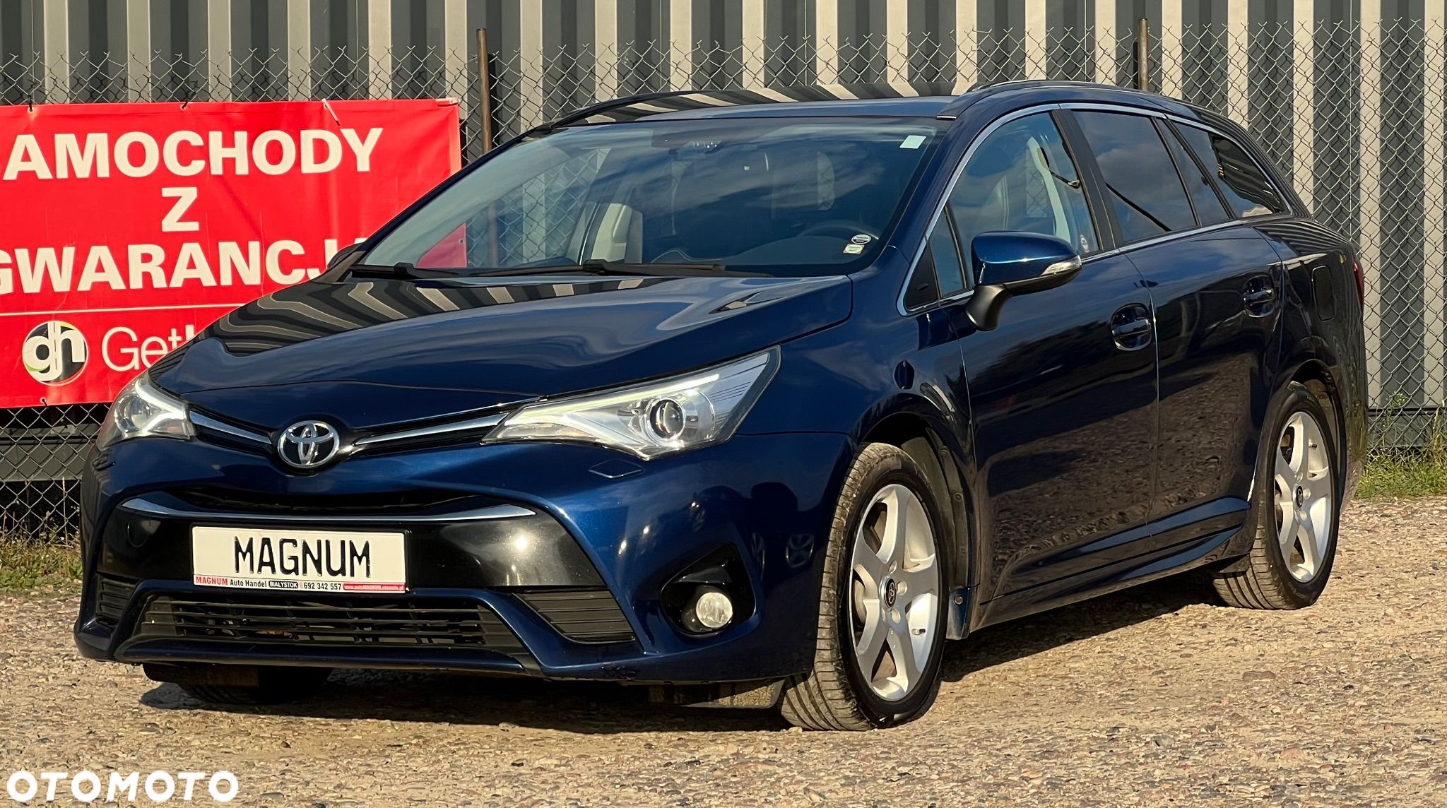 Toyota Avensis Touring Sports 2.0 D-4D Edition S+ - 1