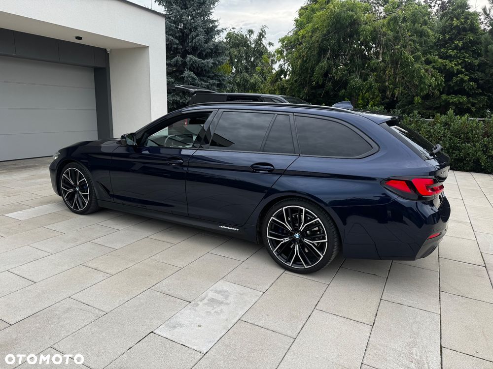 BMW Seria 5 540d xDrive mHEV M Sport sport - 9