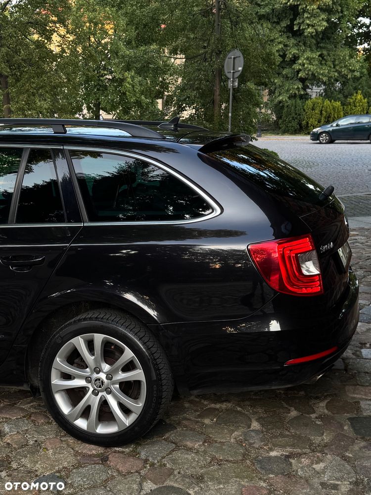 Skoda Superb 2.0 TDI Active DSG - 8