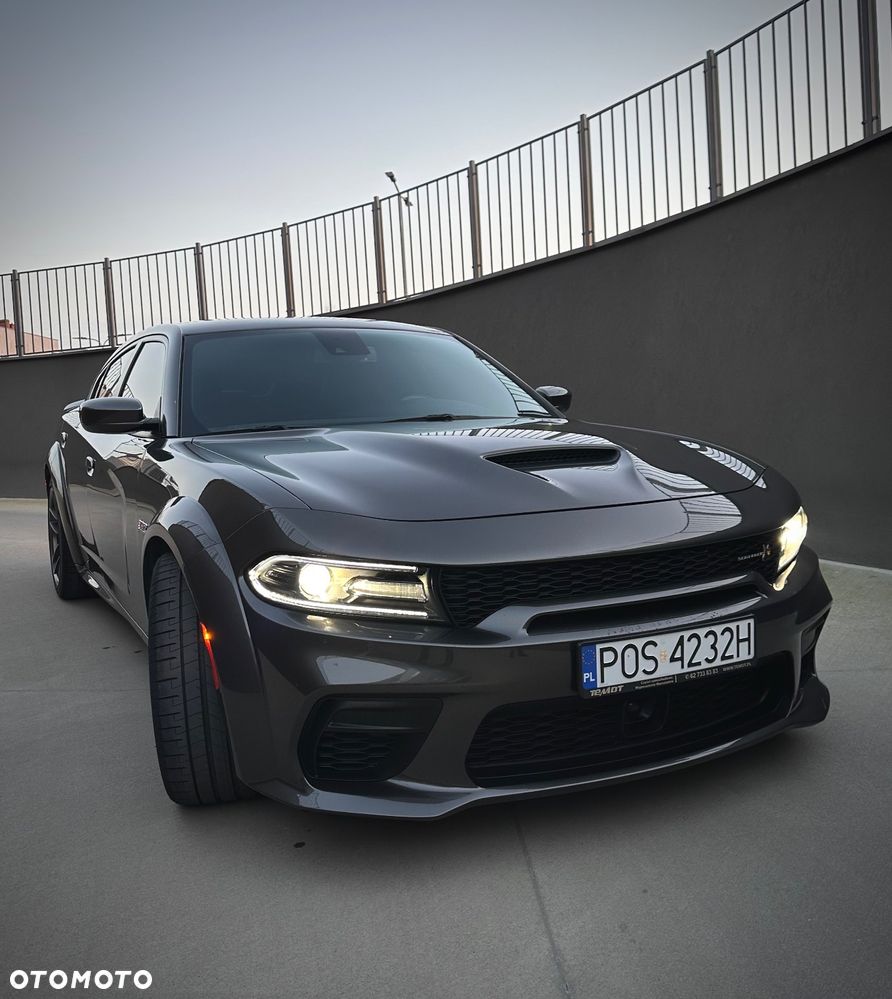 Dodge Charger 6.4 Scat Pack Widebody - 2