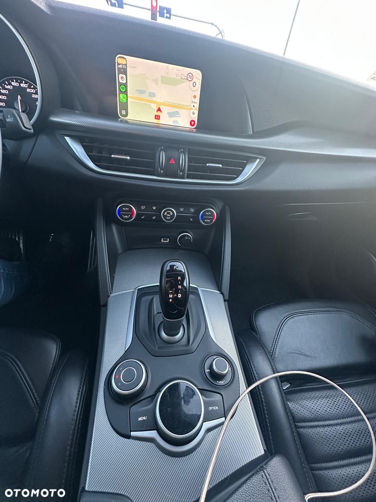 Alfa Romeo Stelvio 2.0 Turbo Executive Q4 - 14