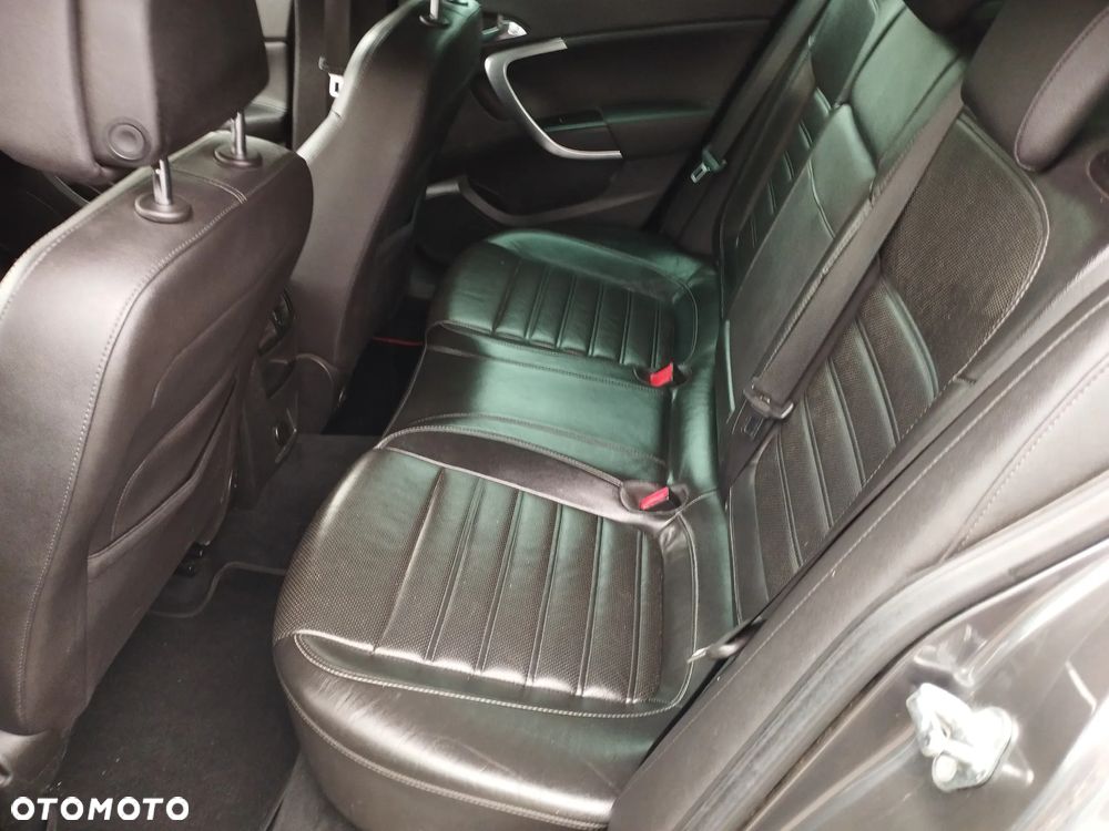 Opel Insignia 2.0 CDTI Sports Tourer - 10