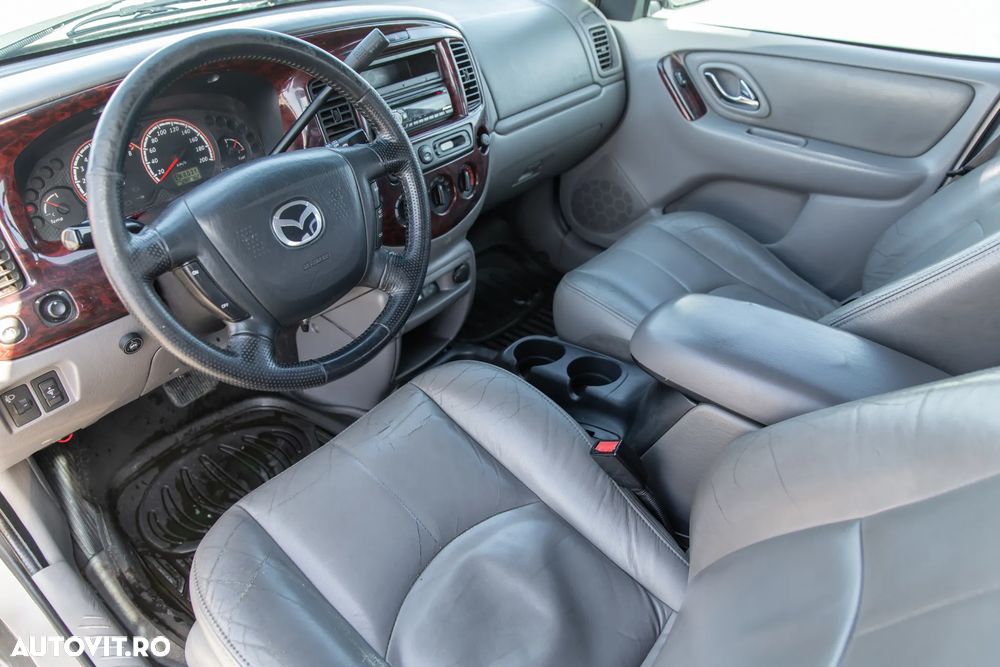 MAZDA Tribute 2001 — imagine 11