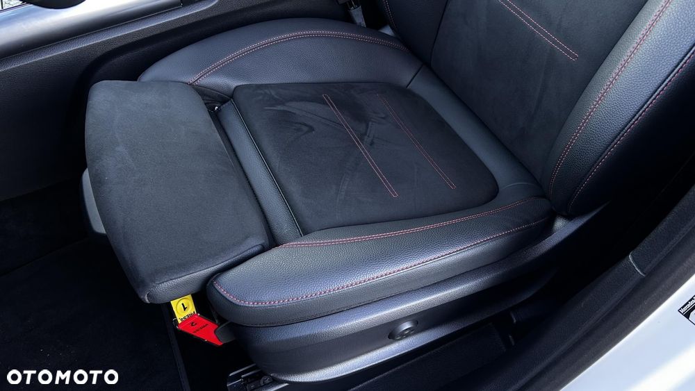 Mercedes-Benz GLA 200 AMG Line - 13