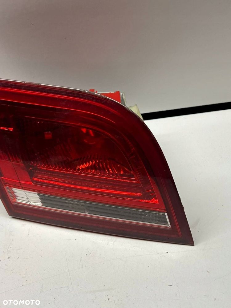 Lampa tylna w klapie Audi A3 S3 A3 Sportback 8P TYŁ PRAWY - 2