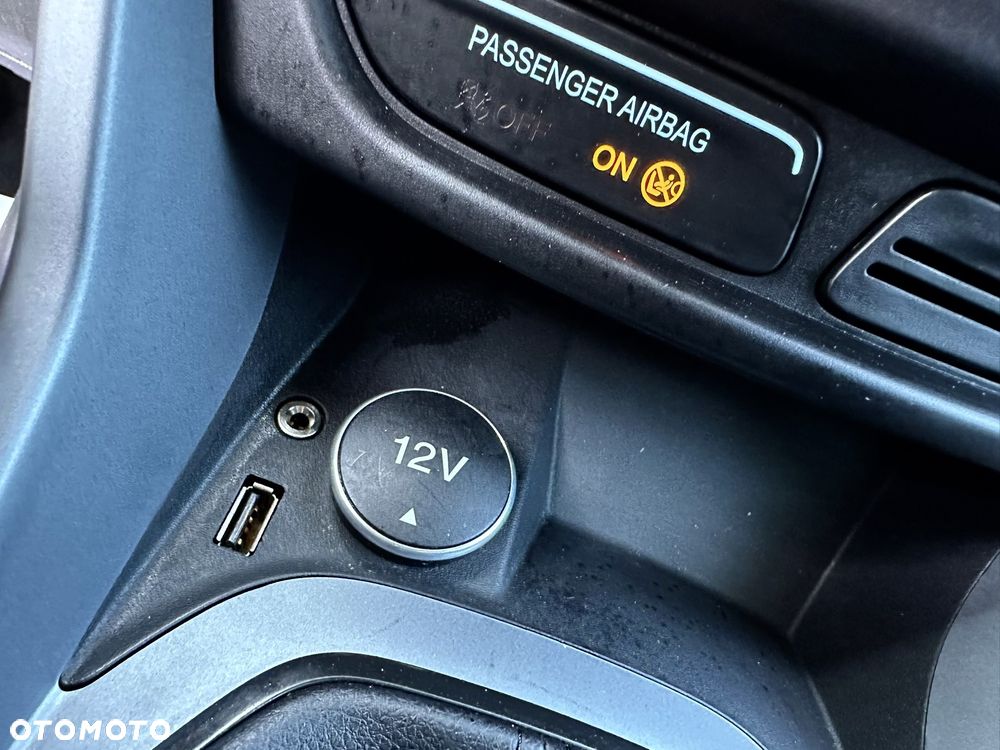 Ford B-MAX 1.4 SYNC Edition - 28