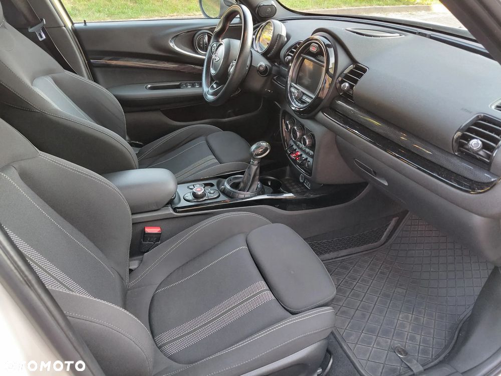 MINI Clubman Cooper - 18