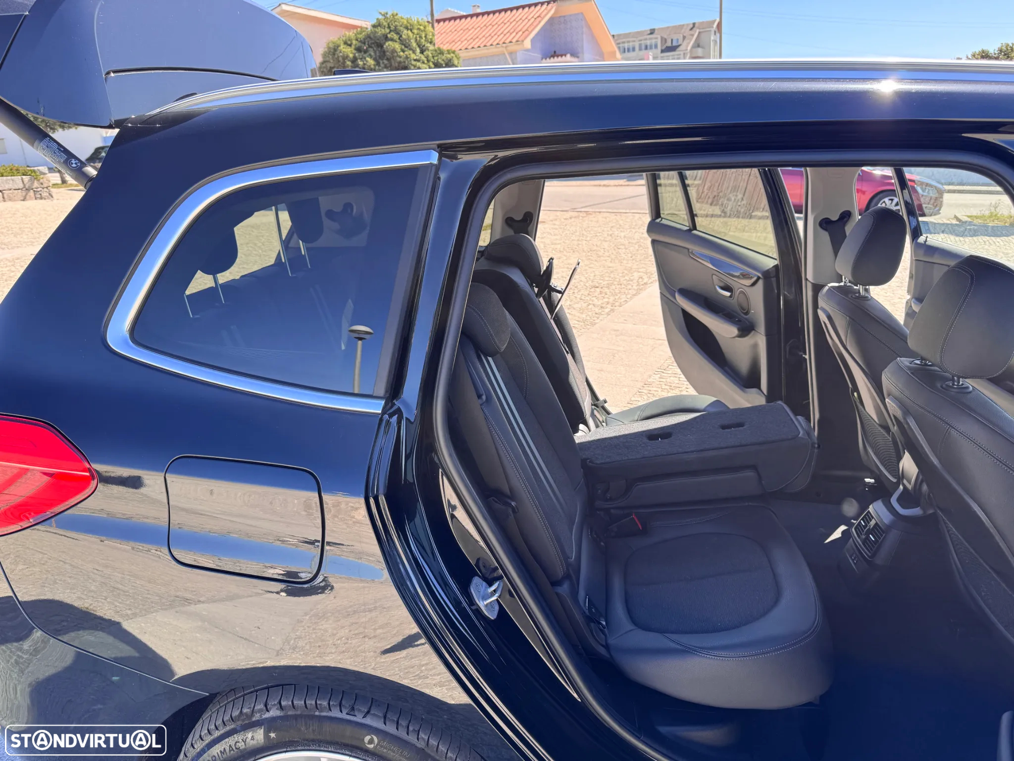 BMW 216 Gran Tourer d 7L Line Luxury Auto - 16