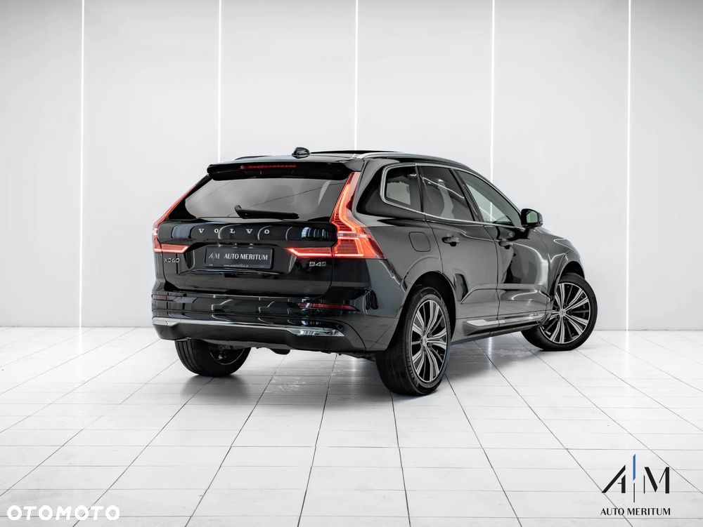 Volvo XC 60 B4 D AWD Plus Bright - 4