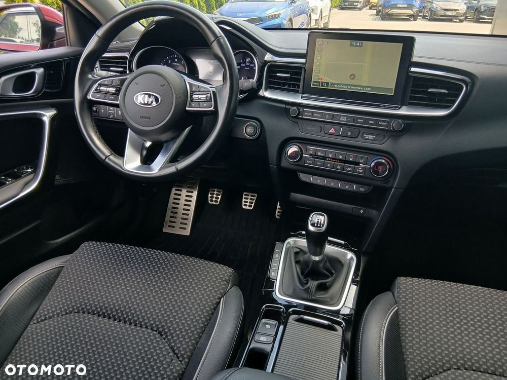 Kia Ceed 1.4 T-GDI L Business Line - 21