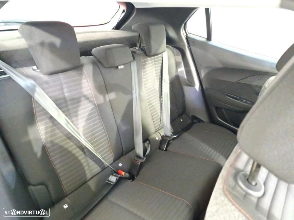 Peugeot 2008 1.5 BlueHDi Active Pack - 4