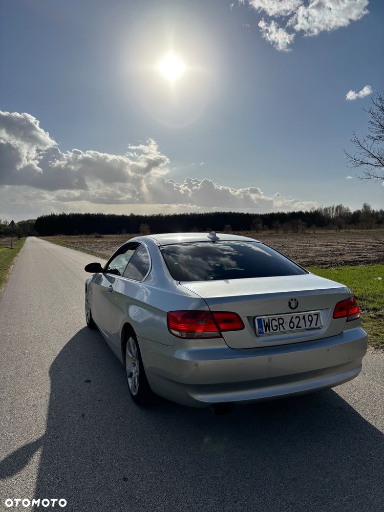BMW Seria 3 320d DPF - 3