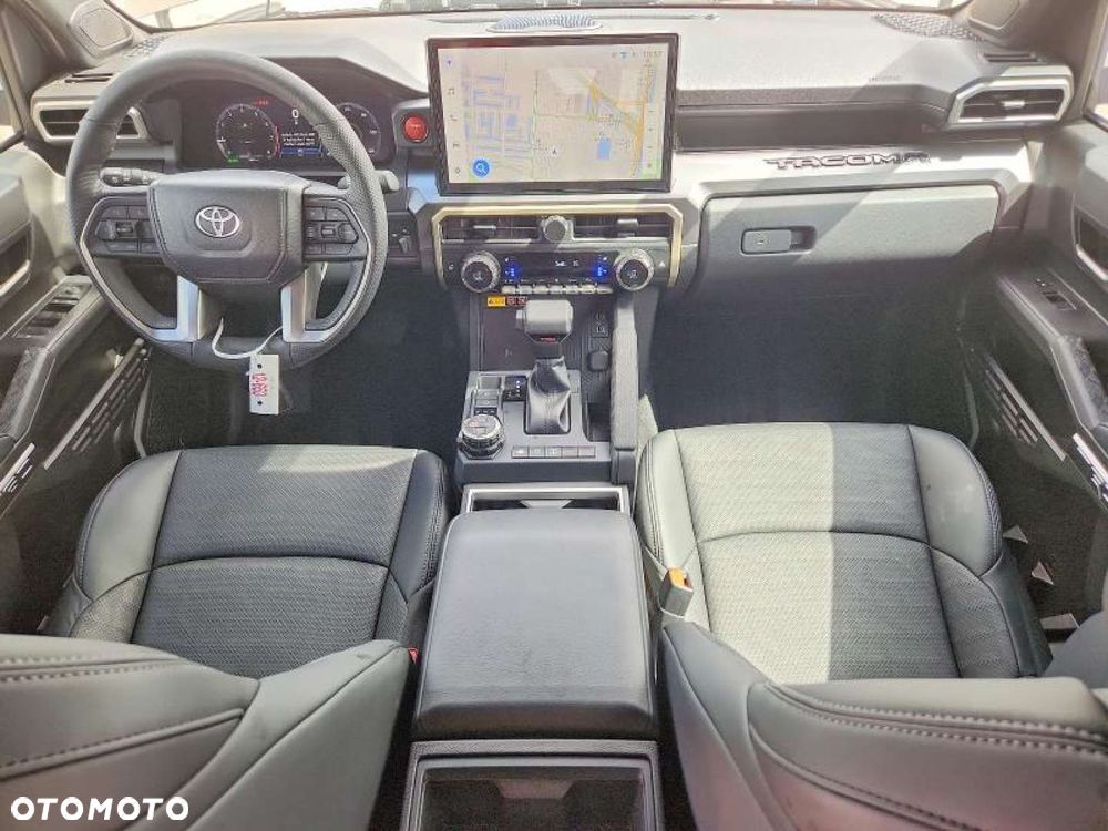 Toyota Tacoma - 9