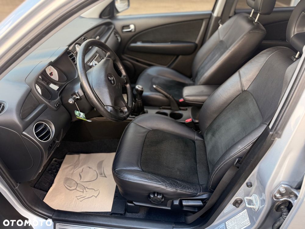Mitsubishi Outlander 2.0 Turbo - 18