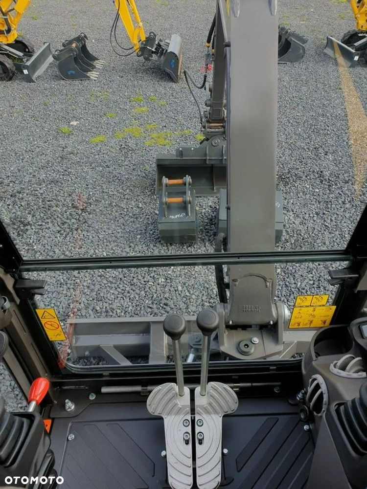 Volvo ECR25D NOWA DOSTĘPNA OD RĘKI, SZYBKOZŁĄCZE, DŁUGIE RAMIĘ, OBRÓT W OBRYSIE - 32