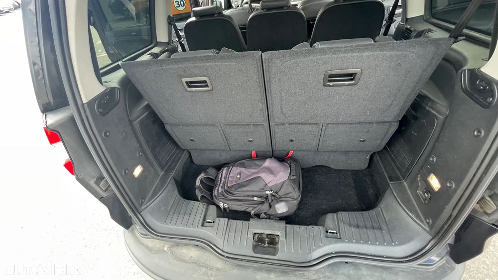 Ford Galaxy 2.0 TDCi Powershift Titanium - 11