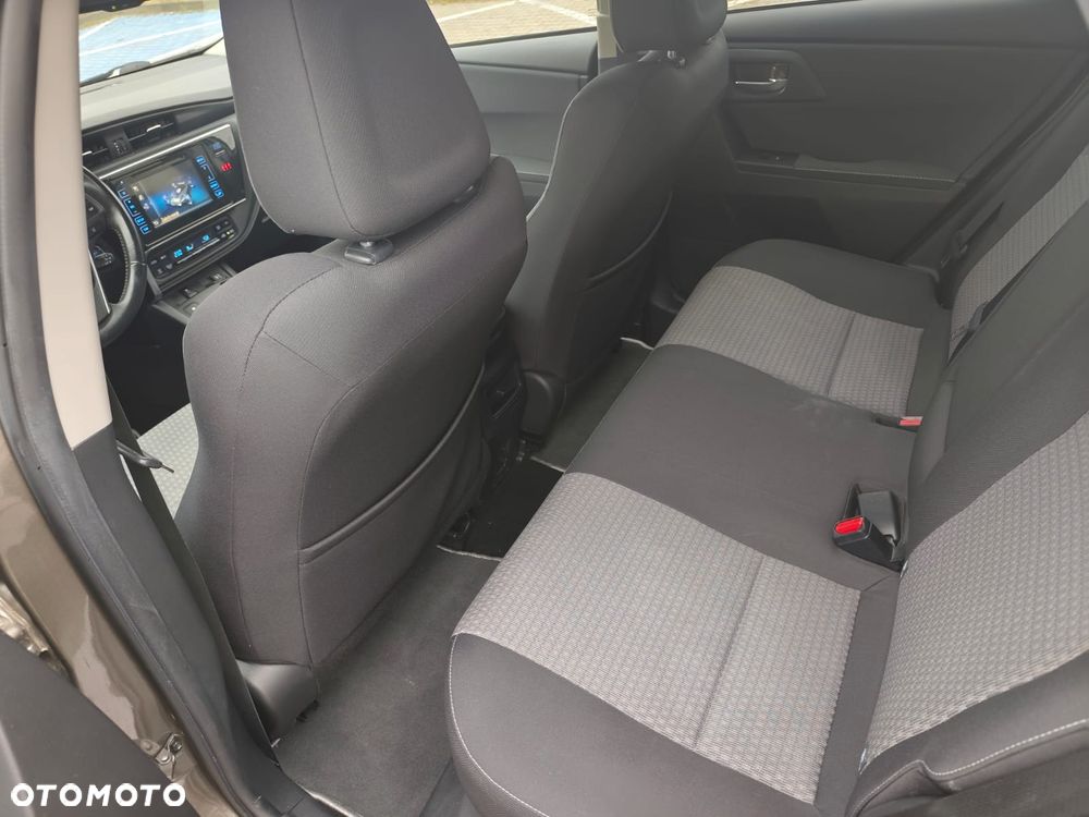 Toyota Auris - 27