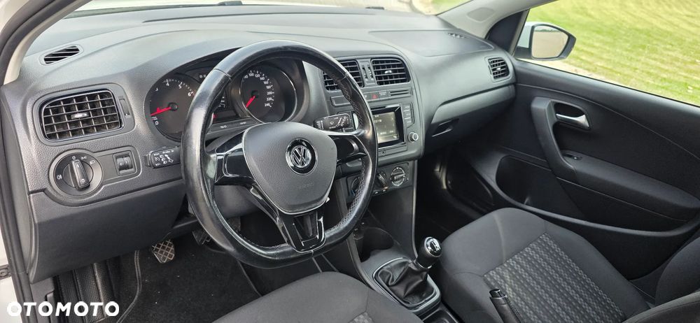 Volkswagen Polo 1.0 Comfortline - 16