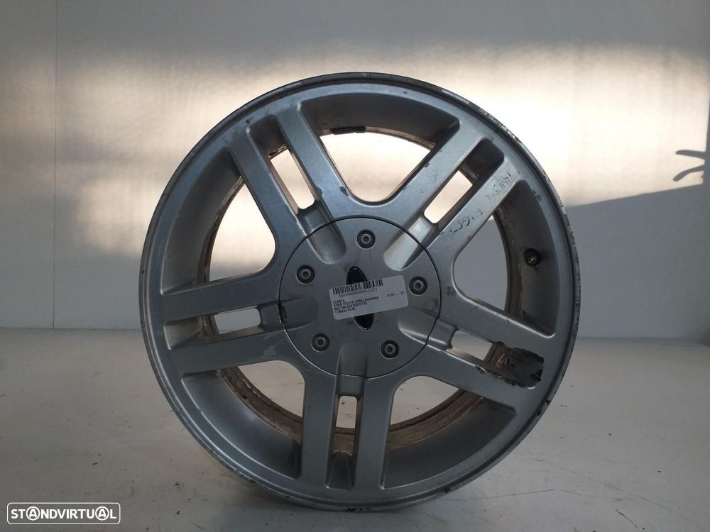 PNEU FORD FIESTA CBK - 1