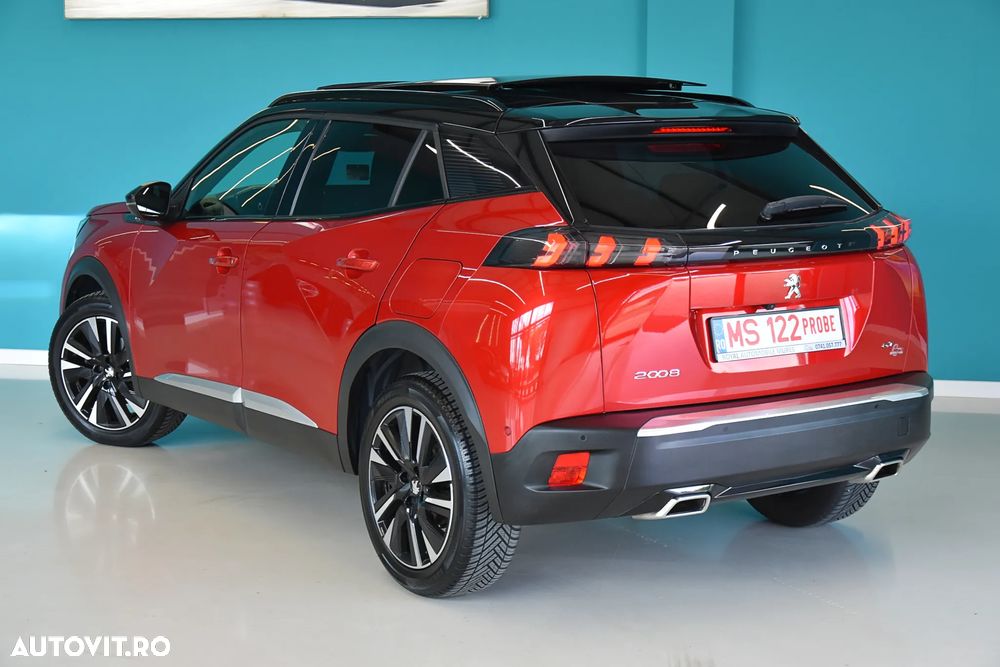 Peugeot 2008 PureTech 155 EAT8 GT - 5