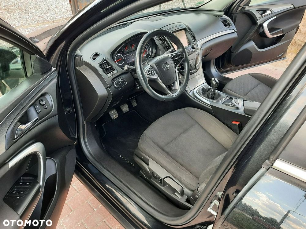Opel Insignia - 12