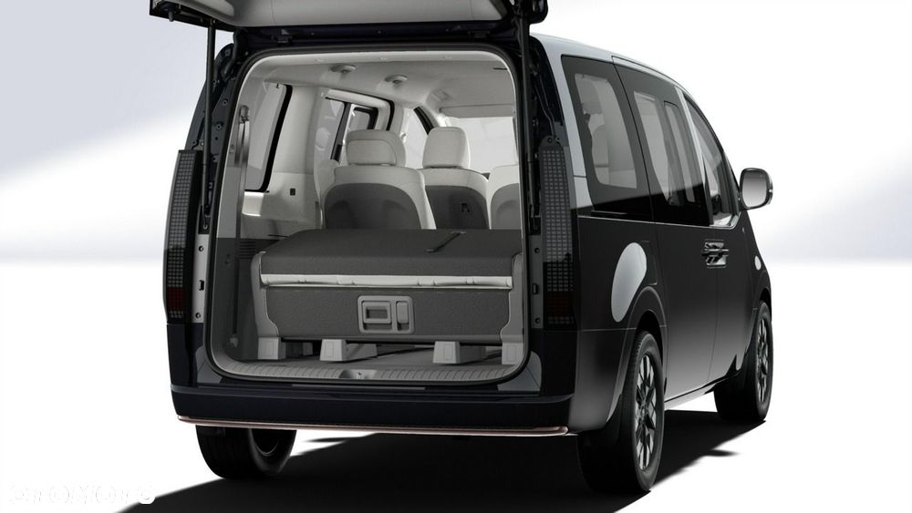 Hyundai Staria - 7