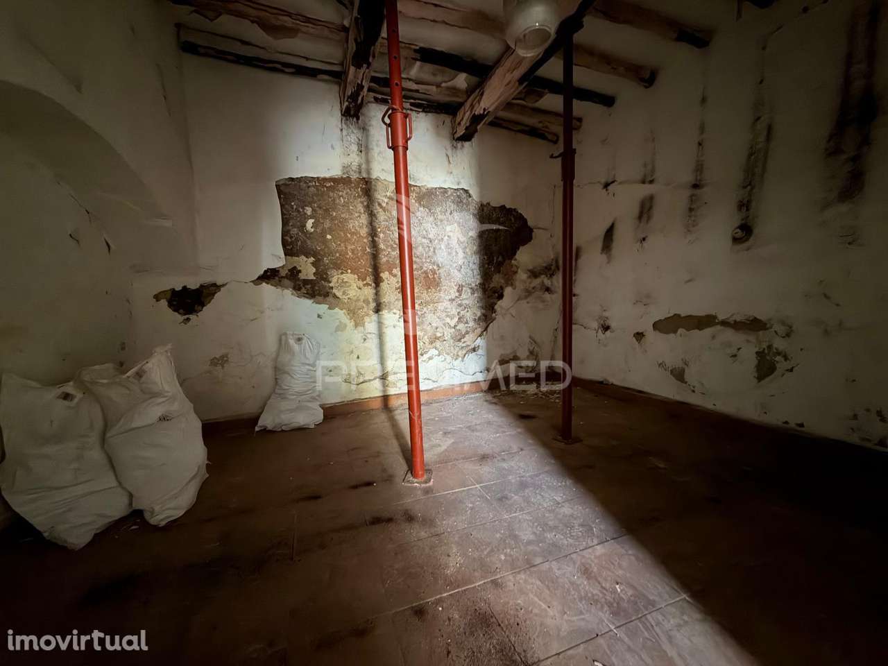 Oportunidade de Investimento no Centro Histórico de Elvas - Grande imagem: 3/13