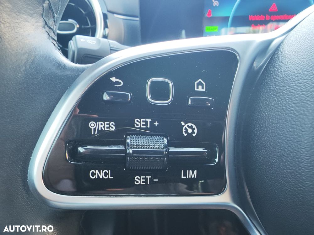 Mercedes-Benz A 250 e 8G-DCT - 24