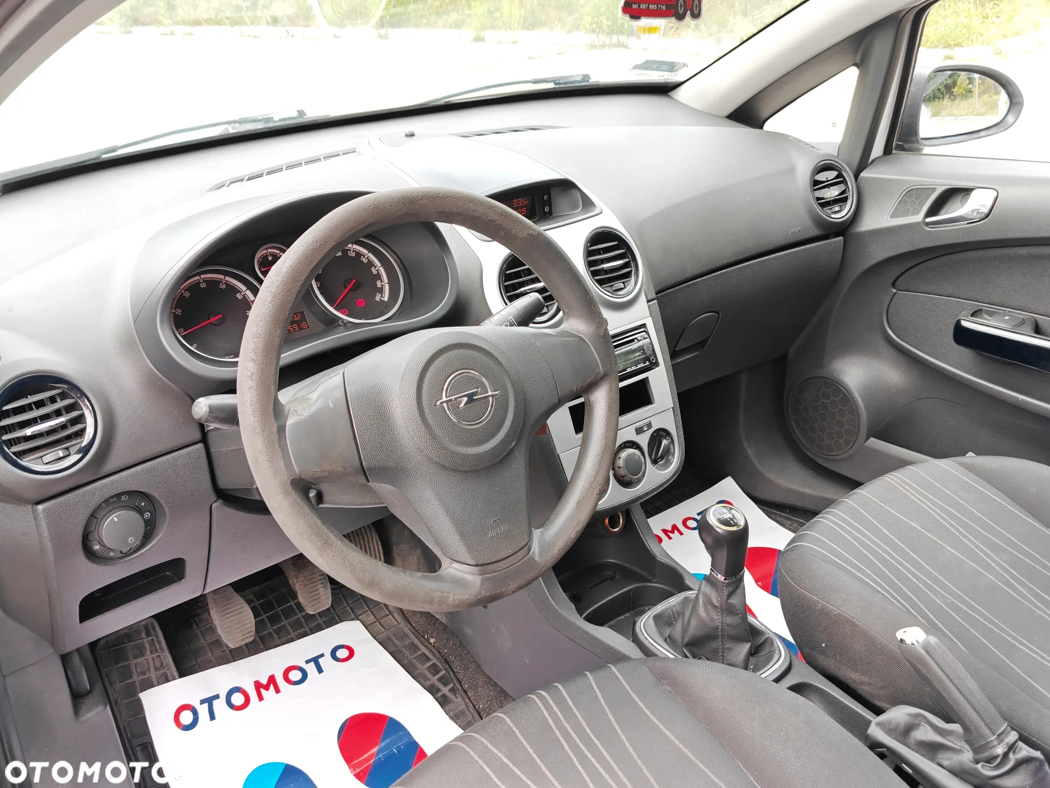 Opel Corsa 1.2 16V Cosmo - 15