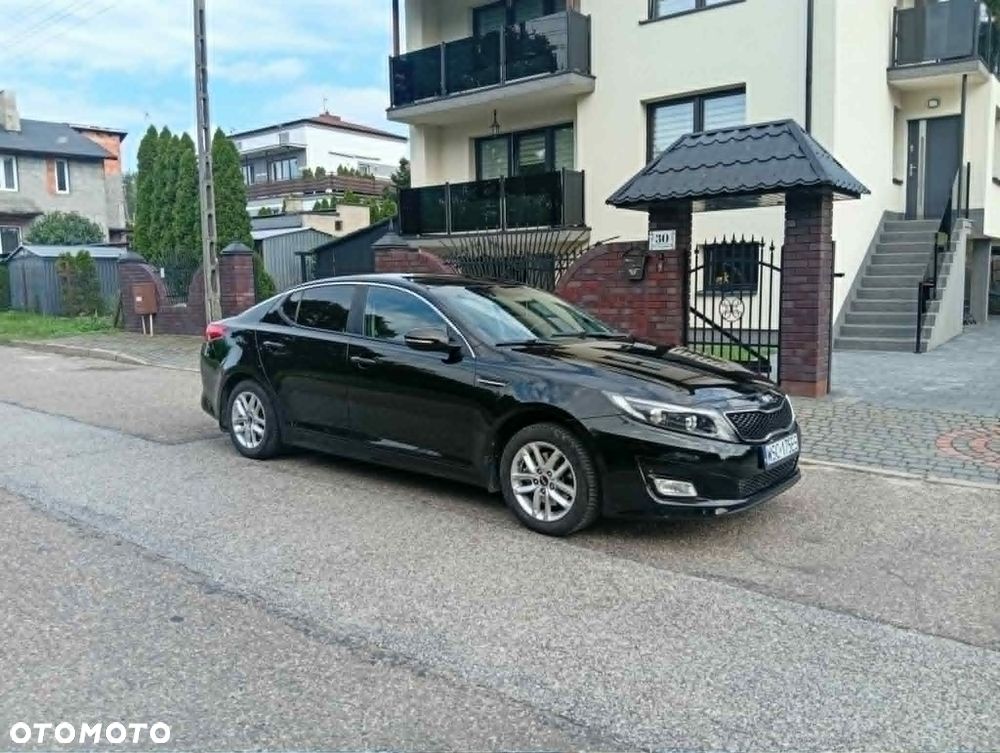 Kia Optima 2.0 L - 1