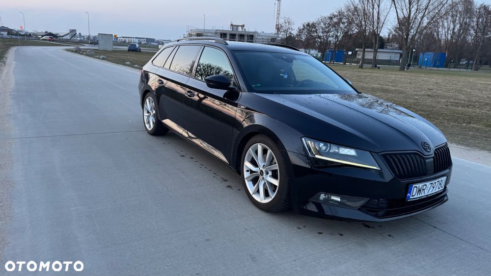 Skoda Superb 2.0 TDI DSG Sportline - 4