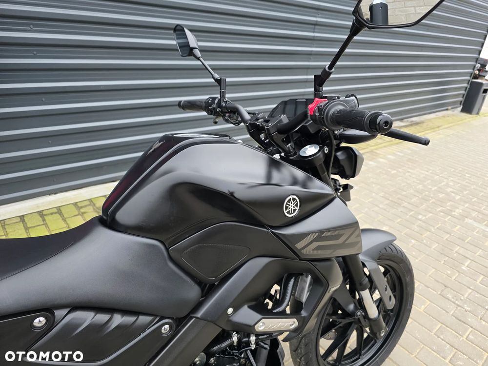 Yamaha MT - 22
