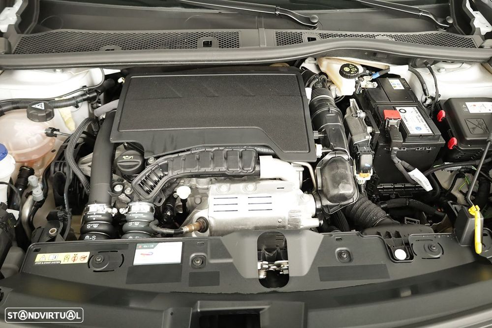 Peugeot 2008 1.2 PureTech Allure - 26