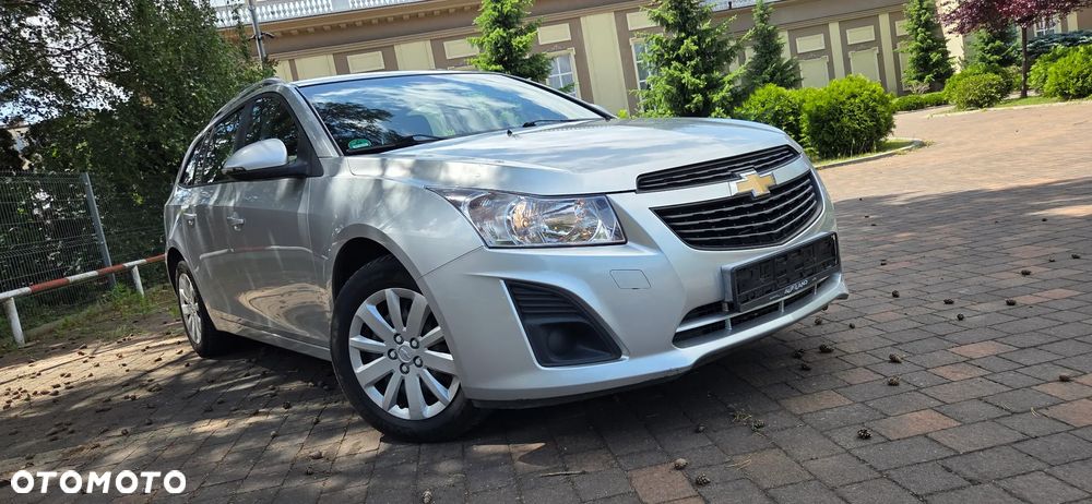Chevrolet Cruze 1.6 LS - 29