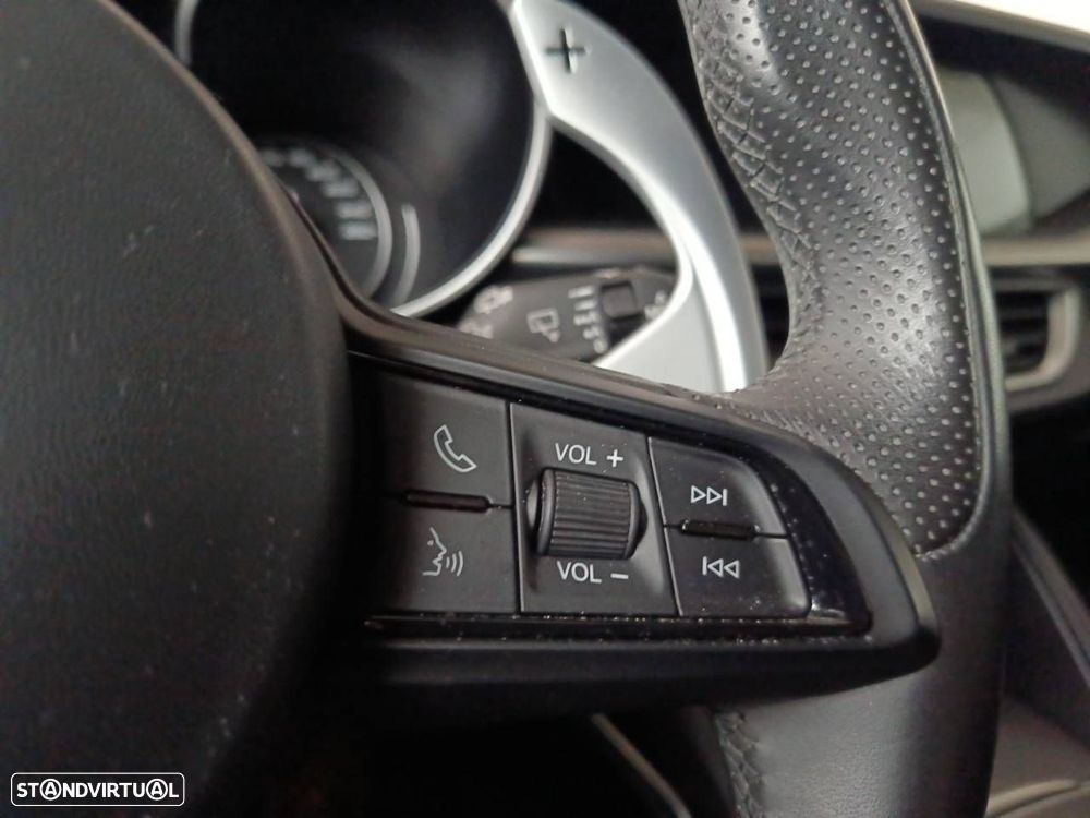 Alfa Romeo Stelvio 2.2 D Sprint AT8 - 17