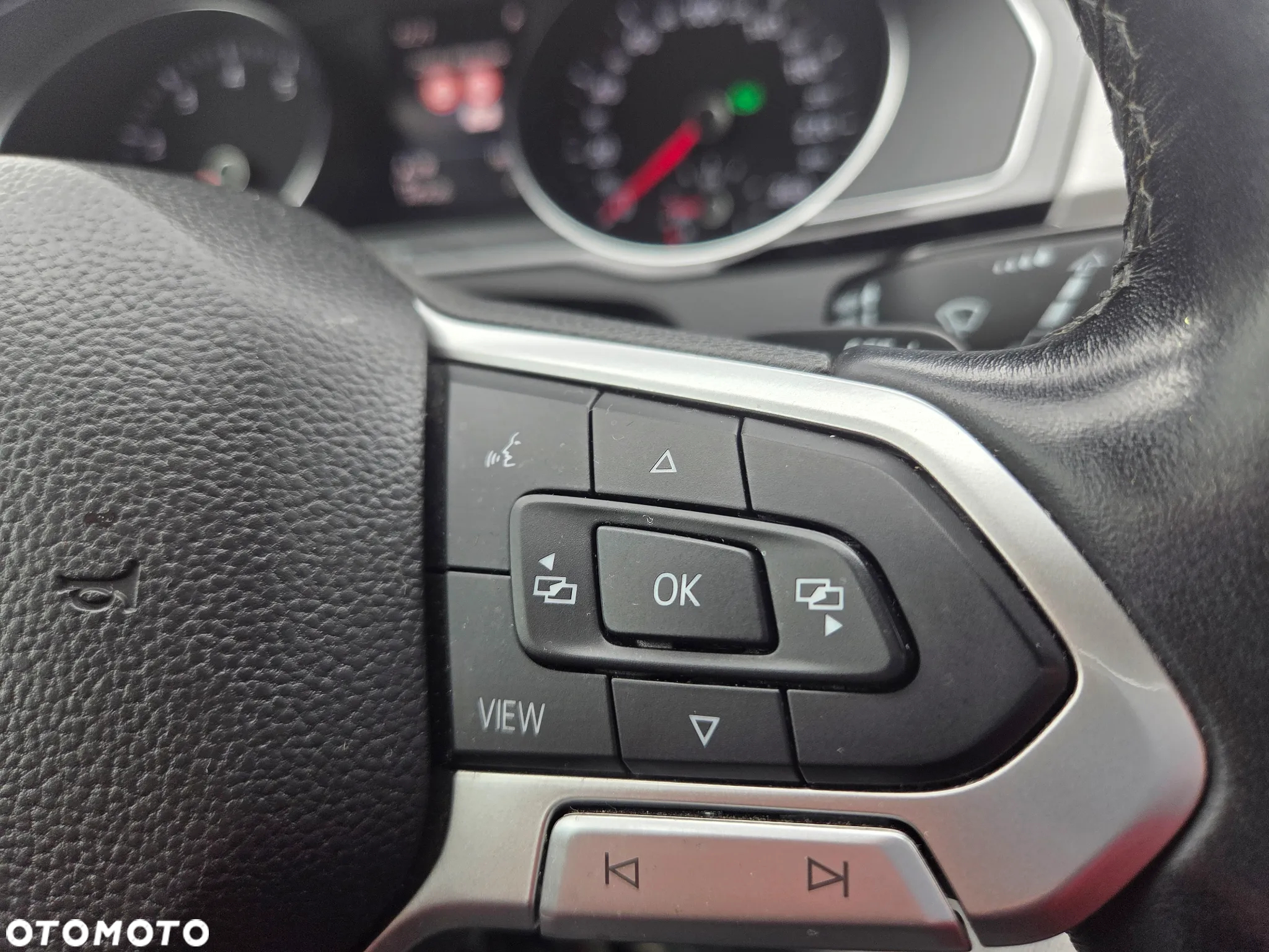 Volkswagen Passat 1.5 TSI EVO Business DSG - 27