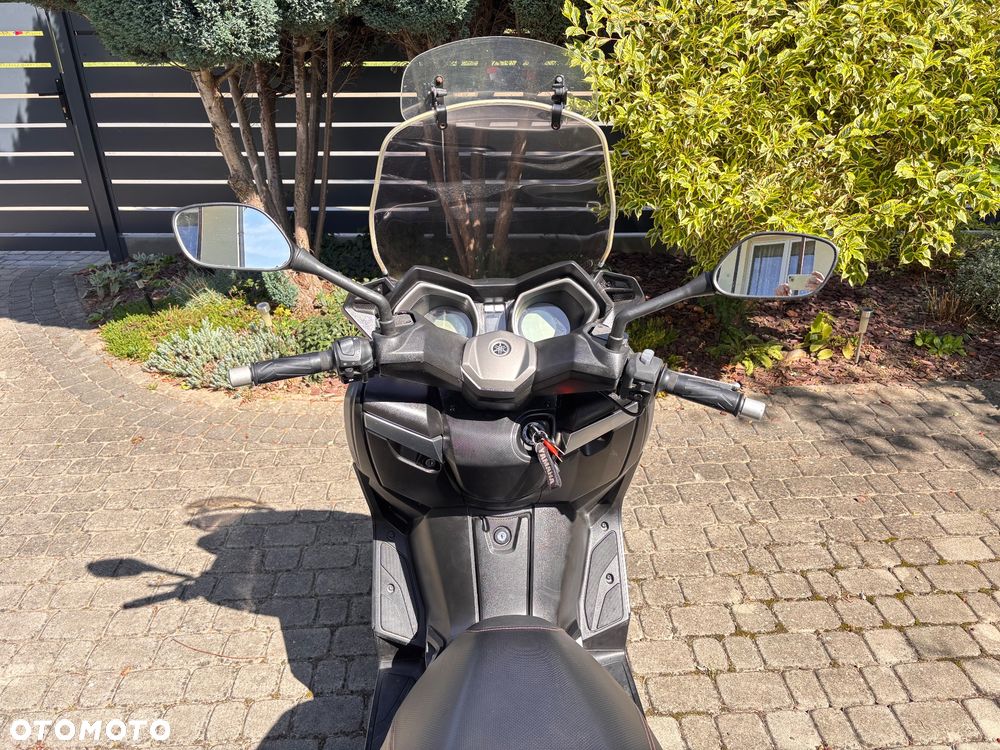 Yamaha X-max - 5