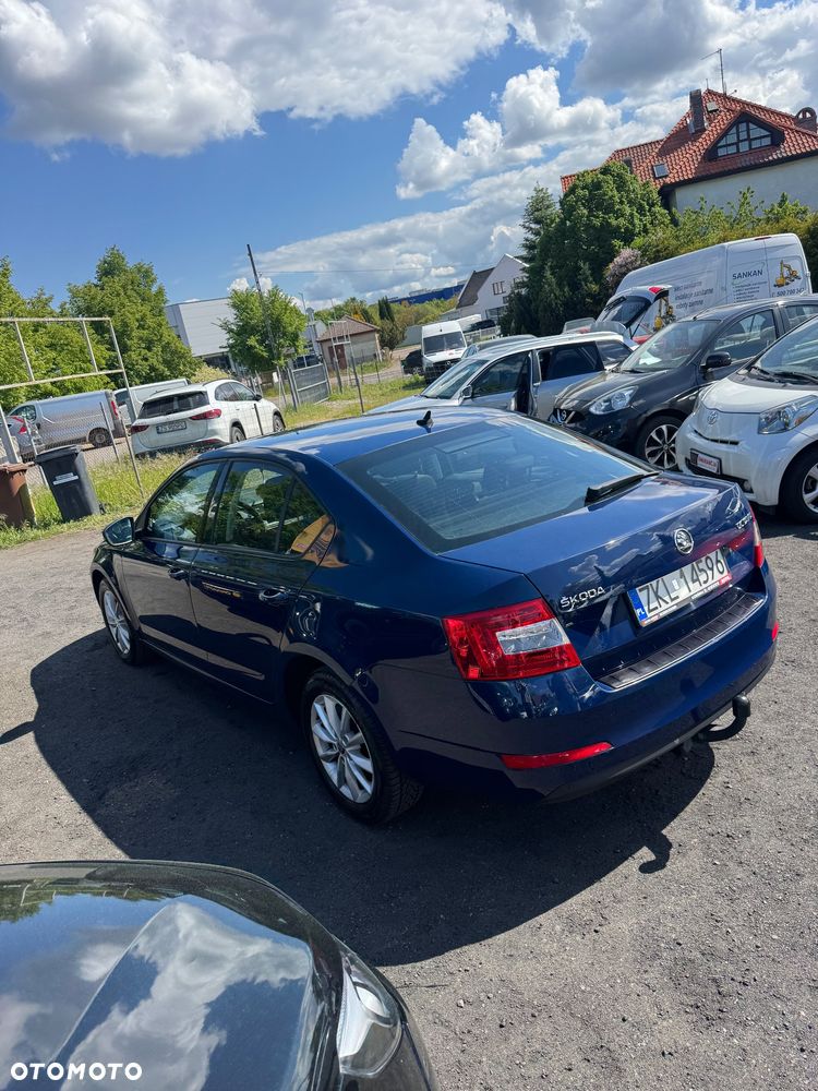 Skoda Octavia 1.6 TDI Elegance DSG - 5