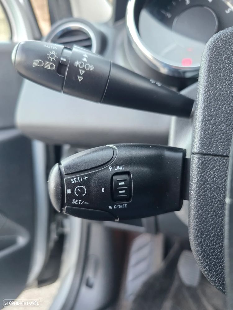 Peugeot 3008 1.2 PureTech Allure - 20