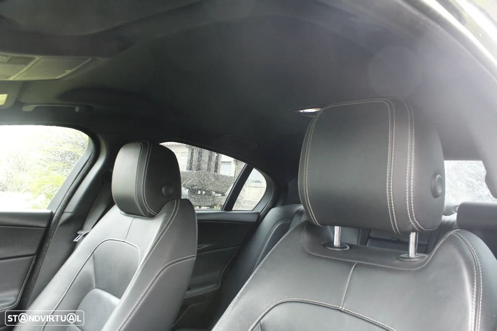Jaguar XE 2.0 D R-Sport Aut. - 11