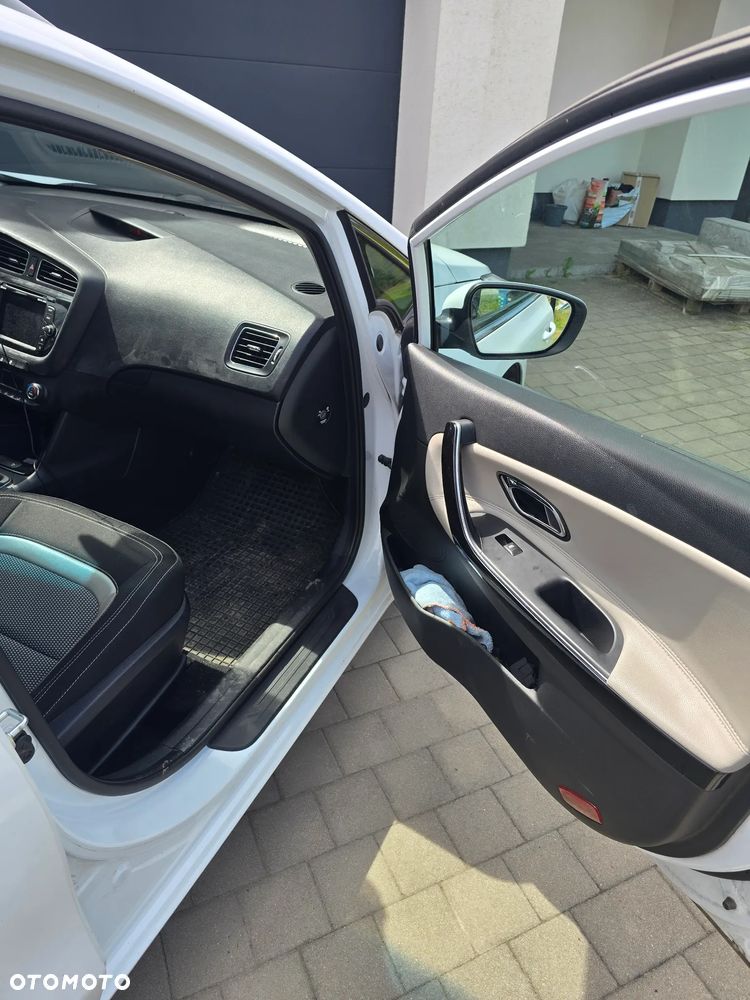 Kia Ceed 1.6 CRDi L - 8