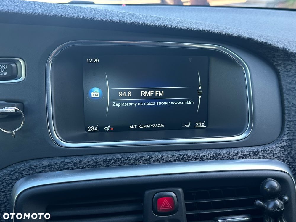 Volvo V40 D2 Drive-E R-Design Momentum - 29