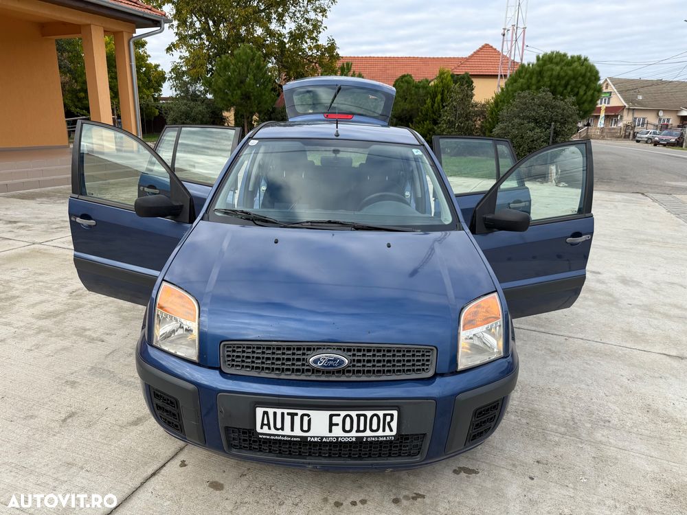 Ford Fusion 1.4 TDCI Ambiente - 32
