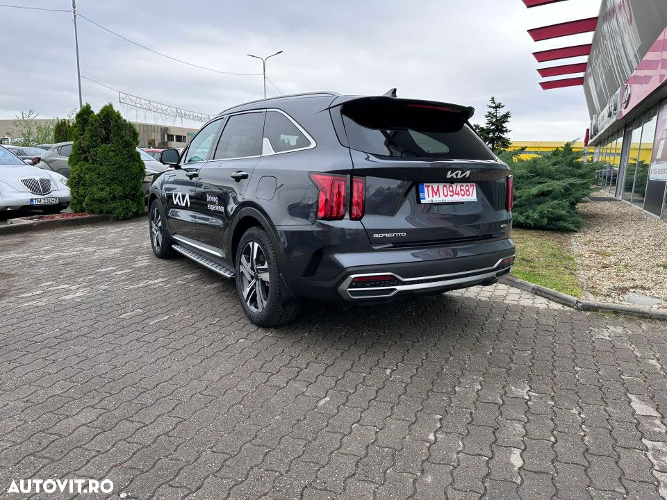 Kia Sorento - 4